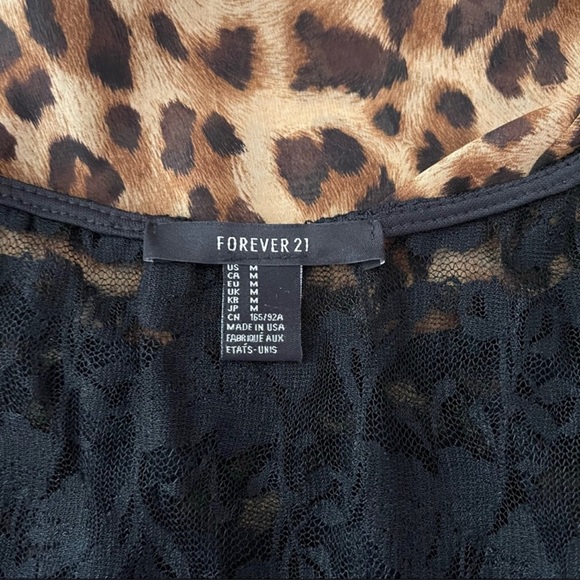 High Low Sheer Leopard Print Sleeveless Blouse - Picture 6 of 6